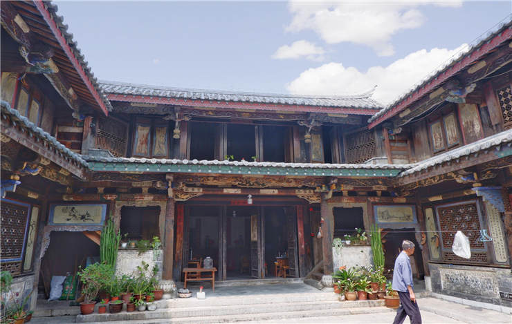 云南旅游被忽略的最美小縣城，千年古城不收門票，住宿餐飲很便宜